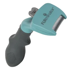 Deshedding lang haar kat