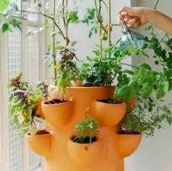 Zelfbemestende composter balkon